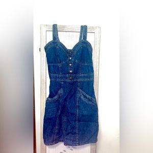Jean dress blue with buttons, Size: Medium, with pockets